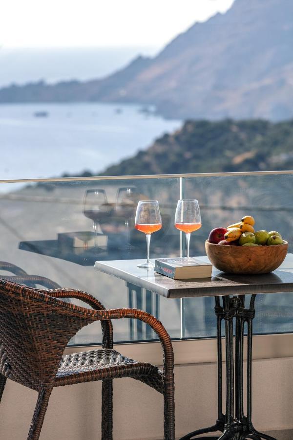 Annaview & Plakias